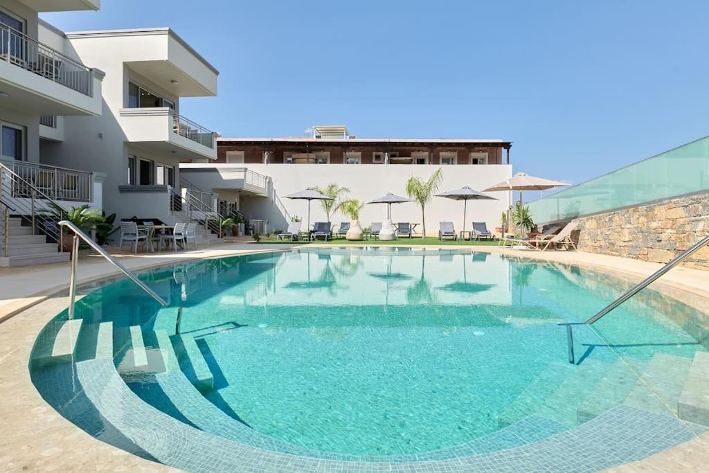 Superior Family Apartment W/Pool Dining Area Stavromenos Exterior photo